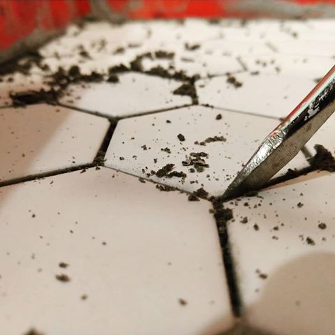 The best part about tiling a shower with small hexagon shaped tiles! 🙄
#aclarkcustoms #bathroomdesign #bathroom #custommade #construction #doityourself #diy #floor #gettingstuffdone #handyman #homeremodel #homerenovation #imadethis #itsgonnabefun #ineedcoffee #madeinkc #maker #ocd #renovation #remodeling #shower #tilefloor