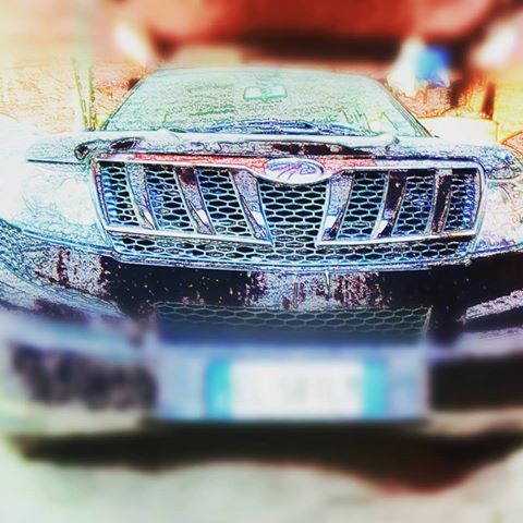 #iai_production #arte #art #cars #mylovecarsva #obs #nchsoftware #nchsoftwarevideopad #videopad #huawei #carspotters #arted #app #black #blackcar #photo #photography #photographer #photoshop #photooftheday #photos #casual #instacars #mahindraxuv500 #xuv500 #diesel #arted #app