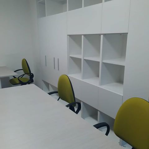 #office#ufficio#progettazione#arredamento#arredamentopuglia#arredamentotaranto#bianco#libreria#scrivanie
