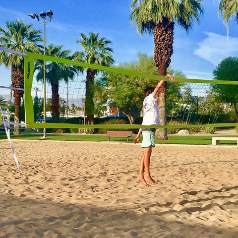 The Desert meets beach volleyball = perfect combo
.
.
.
#beachvolleyball 
#avpstrong 
#avp 
#volleyoce 
#palmdesert 
#huntingtonbeach 
#beachvolleyballplayer 
#volleyball 
#sandvolleyball 
#volleyballlife 
#avpamerica 
#palmdesertgetaway 
#midcenturymodern