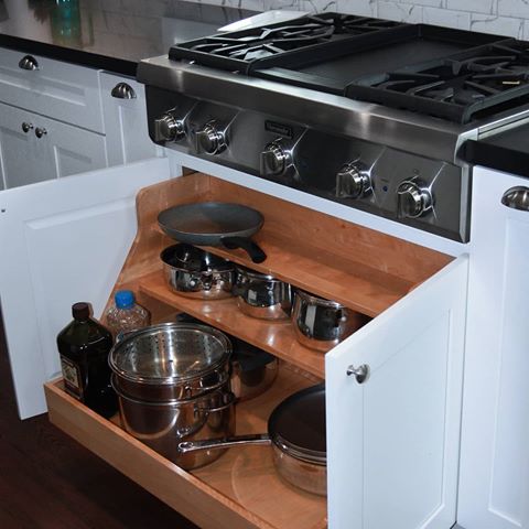 We make the decision of how many pots and pans to purchase easy! #inspyrehomedesign