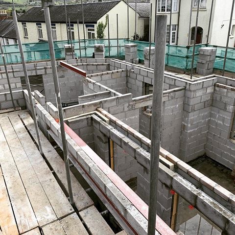 Thanks to Rik and boys for getting up to joist level so quick 👍 
#spcontracts
#bude #cornwall 
#contractor #builder #builders
#boutiquebuilder #homesofinsta
#buildersofinsta #dreamhome
#bespoke #renovation #remodel
#finehomebuilding #masterbuilder
#instahomes #instagood #interiordesign #architecture