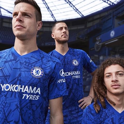 ‪¡LA PIEL AZUL! 🔵👁‬
‪Chelsea presentó su indumentaria para la próxima temporada.‬
.
‪¿Que les parece? 👇‬
.
‪#Chelsea #Hazard ‬