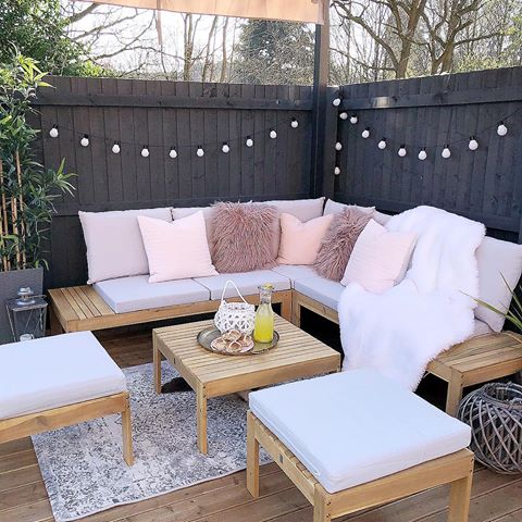 Making the most of these warm spring evenings 🤗 The link to my guest blog with @argoshome is still in my bio if you haven’t read it yet, it includes more details about this space and lots of tips for hosting guests in Spring time 💖 AD - Paid partnership with Argos Home
•
#garden #gardeninspo #decking #outdoorliving #outdoorseating #cornersofa #gardensofa #festoonlights #silvercopse #bamboo #cushions #pergola #gazebo #actualinstagramhomes #interior123 #dream_interiors