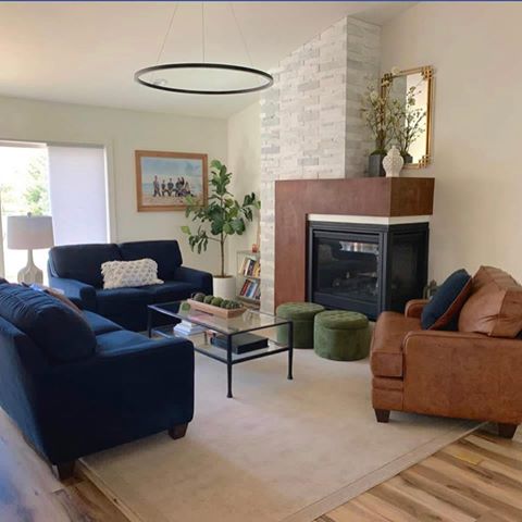 Living room remodel #beforeandafter #remodel #renovation #marble #white #fireplace #homedecor #interiordesign #interiordesigner #designinterior #modernfarmhouse #farmhouse #home #homedecor #potterybarn #navy