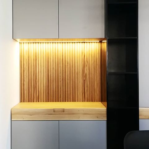 Gold (oak+light) | Black | Grey.... Details, are simply details!.... Office cabinets being installed with @bearquitetura & Zlatyrez.eu #marcomaio #architecture #cz #czechrepublic #praha #prague #instaprague #instaczech #portuguesearchitecture #interiordesign #design #woodworking #wooddesign #light #wood #inspiration #office #furniture #instaphoto #love #photooftheday #beautiful #fineinteriors #bookshelf #bookstagram #interiordecor #interiorstyling #lighting #woodlovers #cabinet