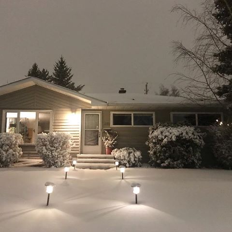Well it’s Christmas 🎄 in Calgary again! •
•
•
•
•
#house #snow #winter #snowboard #ski #techno #snowboarding #deephouse #edm #dj #housemusic #skiing #interior #rave #decor #dubstep #realestate #trance #modern #trap #cold #electro #architect #homedecor #casa #producer #techhouse #ice