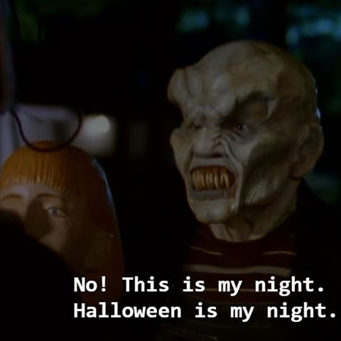 Happy Monday! What's your favorite Goosebumps episode? Mine was definitely The Haunted Mask. I played it over and over when I was a kid! Also, happy #100daysofhalloween! I'm going to be participating in Sam from @halloweenhappy #100daysofhalloweenhappy! Will you be doing it too?! 🎃