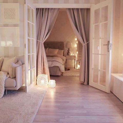 📷 @pellavaa_ja_pastellia 
#home #inspohome #dreaminterior #interiorstyling #homedesign #cozyhome #livingroominspo #interior4all #homedecor #homedecoration #interiorlovers #pinkroom #flowerdecoration #love #rose #girlyroom #passiondeco #decor #instadecor #homesweethome #interiorstyle #inspiration #interiordesign #inspohome #decoration #interior123 #decoaddict #picoftheday #room #roominspiration