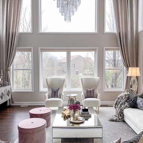 Living room goals!❤️ Credit: @farahjmerhi .
.
.
#passionforglamdecor 
#interior123 #interiordesign #instadecor #homestyle #lux #flowers #insta #luxury #decor #design #style #styleinspo #glam #casa #decoration #myhome #homedecor #homesweethome #homedesign #home #interiordecor #interiorstyling #instahome #instadesign #living #livingroom #decoracion #decoracao #sunday