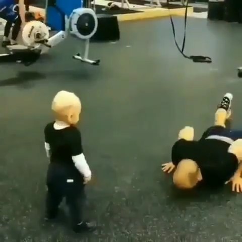 When they start young 😜👶 !
.
.
.
.
Double TAP and TAG a friend! ♥️
.
.
.
.
Follow @fitnesslovrs for more 🦁
.
.
.
.
📸 Credit belongs to rightful owner of video! Please DM.