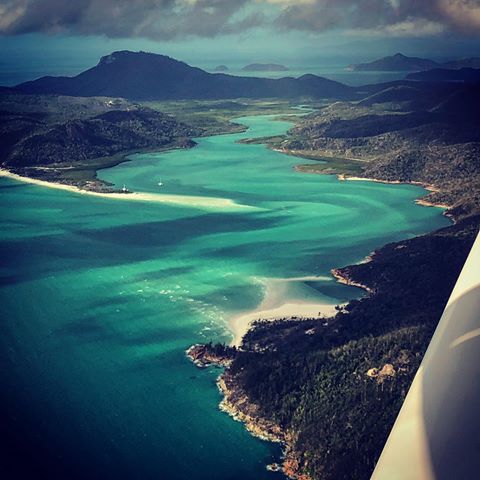 WHITEHAVEN BEACH 
Amazing place to be 😍
#airplane #ocean #whitsundays