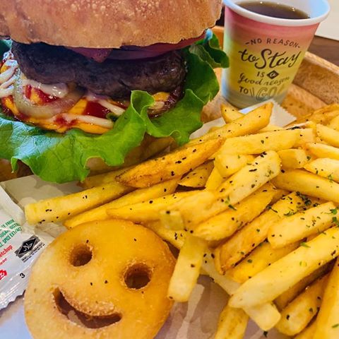 #Japan #Nippon  #Lifestyle 
#Thanks #Try #Goway
#Stimulation #Learn #Feel
#感謝 #刺激 #チャレンジ
#Food #Hamburger
#Calimart #Peace✌︎ 3150