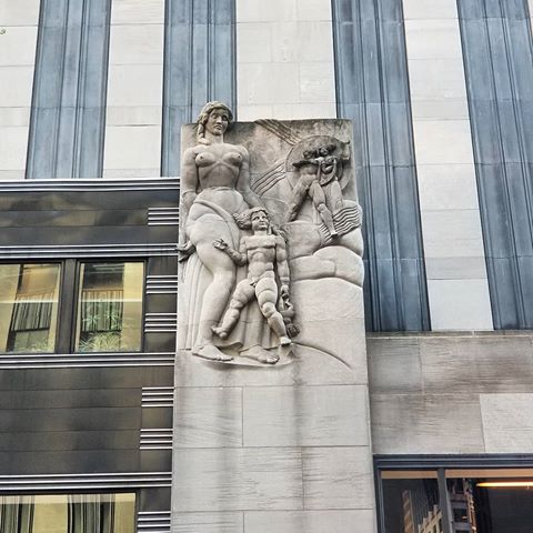 #RockefellerCenter @ArtDeco #architecture #archdaily #architecturelovers #architexture #design #buildings #art #artporn #urbanart #nyc #newyork #archidaily #sculpture #basrelief #lines