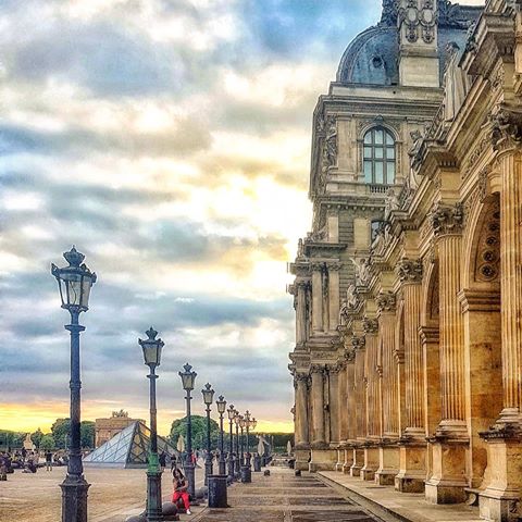 When other lights go out, may You be the Light in a lamp post that will guide my way back to You.
#Europe #France #Paris #Louvre #nice_europe #europe_photogroup #euro_shot #europe_greatshots #europe_ig #ig_europe #beautifuldestinations #europe_pics #eurotrip #europe_gallery #europedestinations #eurotravel  #europetravel #BestEuropePhotos #besteurope #shotz_of_europe #bestcommunity