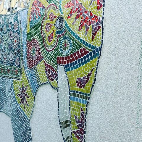 Last day of Easter holidays: our #elephant got a #marrocain #blue #mosaic #floor ... #mural