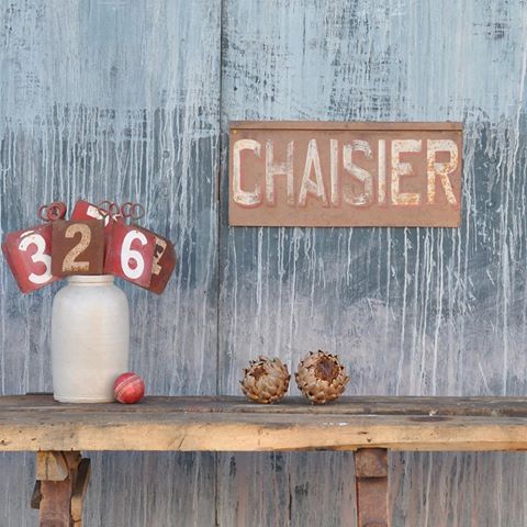 Find this wonderfully patinated Antique Chaisier sign newly listed online under artwork.  Measuring 56cm x 25 cm is has the most beautiful crackle and is ready to hang. Adding #decorativeantiques such as this one is a fabulous way to add layers of character and interest to your interiors scheme.
.
.
.
.
.
.
#antiquesigns #antiquetypography #chairmaker #dailyinterior #antiquegraphics #interiordesign #interiordecorating #prettylittleinteriors #interiorprops #interiorstyling #interiorstylist #homebarnstyle #homebarn ##modernrusticdecor #rusticmodern #rusticcreatives #interiorideas #interiorsforall #interiors4all #interiormilk #interiorinspo #interieur #designsponge #dailyinterior #styleithappy #lovelysquares #homeinspo #vintageinteriors #myvintagestyle