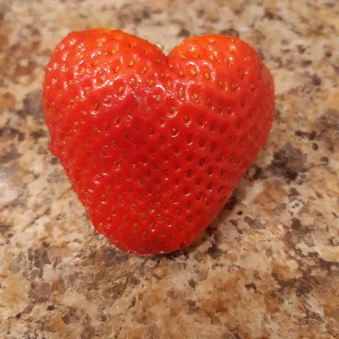 #surprise #red #heart #fruit #strawberry #sweet #foodphotography #cake #potd #cute #art #fruits #eeeeeats #summer #chef #smoothie #instafood #plants #healthylifestyle #snack #decorations #salad #dessert #yum #instagood