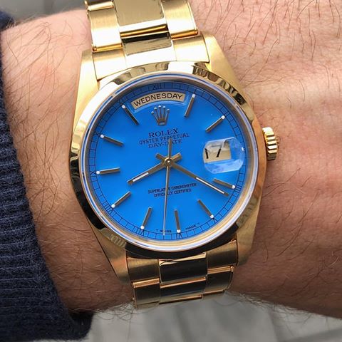 ðŸ‡¬ðŸ‡§A fantastic rare vintage yellow gold Rolex Day-Date with blue Stella Dial. ðŸ’™ðŸ’Ž
Do you like it? Letâ€™s talk about it in the comments! ðŸ‘‡ðŸ�»ðŸ’¯
.
.
ðŸ‡®ðŸ‡¹Un fantastico Rolex Day-Date vintage in oro giallo con quadrante Stella blu. ðŸ’™ðŸ’Ž
Ti piace? Parliamone nei commenti! ðŸ‘‡ðŸ�»ðŸ’¯
.
ðŸ’ŽâŒšï¸�ðŸ’Žâž– Follow @bawatchesandjewelry! â­�ï¸�
.
ðŸ“¸: @vintagewatchesforever âœ¨
.
#rolex #watchaddict #omega #richardmille #audemarspiguet #italia #watchesofinstagram #watch #watches #luxury #italy #italia #watchlover #bawatches #horology #jaegerlecoultre #luxurylifestyle #jewelry #patekphilippe #hublot #time #italy #watchcollector #watchesph #watchfam #watchlovers #vintage #daydate