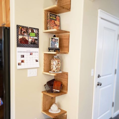 These shelves were all decorated this time around... they did a great job!
.
.
#aretewoodworking #shelving #shelves #pinterest #homedecor #luxuryhome #luxuryfurniture #homeremodel #succulents #simple #makeityours #homesweethome #trysomethingnew #alwayslearning #cornershelves #interiordesign #moderninteriors #moderncraftsman #moderndesign #yyc #home #bend #lakeoswego #philomath #corvallis #portland #oregon