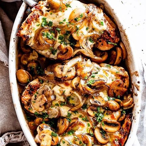 Also check @detox_recipes .
.
Easy Cheesy Baked Chicken Breasts with Mushrooms 🍴😍 🍴😋 🍴⠀ INGREDIENTS⠀
⠀
1 tablespoon butter, divided⠀
2 tablespoons olive oil, divided⠀
FOR THE MUSHROOMS⠀
8 ounces sliced mushrooms⠀
1 large yellow onion⠀
salt and fresh ground pepper⠀
3 cloves garlic⠀
FOR THE CHICKEN BREASTS⠀
4 boneless, skinless chicken breasts⠀
salt and fresh ground pepper⠀
1/2 teaspoon garlic powder⠀
1/2 teaspoon smoked or sweet paprika⠀
1 teaspoon Italian Seasoning⠀
4 ounces shredded part skim mozzarella cheese⠀
1/2 cup low sodium chicken broth⠀ ⠀
Credit: @diethood⠀