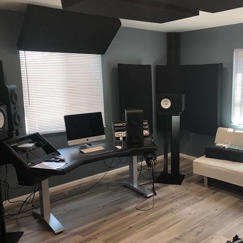 It doesn’t take an incredible amount of panels to treat a space, it’s an amazing investment in your studio and creating a pro environment to listen to record, produce and write music. Reach out to us for help with your space :) #basstraps #acousticpanels #basstrap #basstraps #soundpanels #studio #homerecordingstudio #recording #homestudio #recordingequipment #recordingstudios #recordingstudio #recordingengineer #officedesign #losangeles #musicians #mixingengineer #officedecor #officedecoration #sound #conference #office #meetingroom #conferenceroom #singersongwriter #singersongwriters #panels #recordingartists #losangelesmusicians #nycmusicians