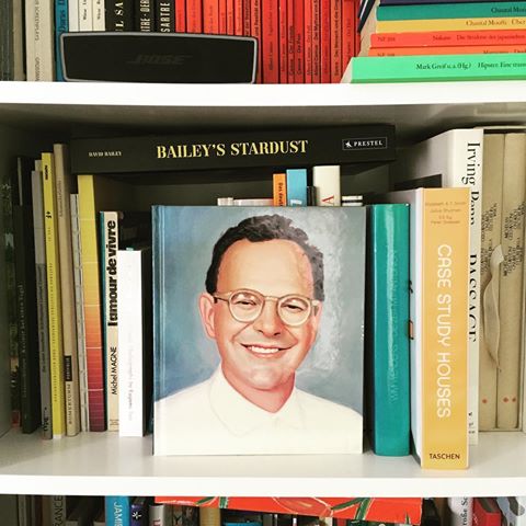 #sunday #shelfie #books #bookshelf #portrait #tiborkalman #mairakalman #davidbailey #michelmagne #antonioni #sartre #bose