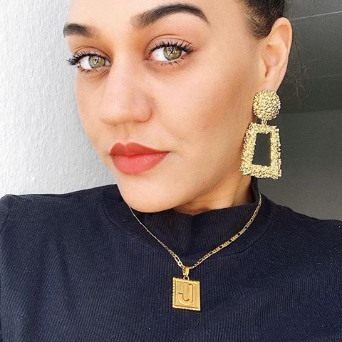 All the vibes! Also I’m so happy to have earrings again, how could I ever not have them!?..🌹#love
_____________________________________________________________
You can use SOARES20 to get 20% off on @gemandcompany ✨
_____________________________________________________________