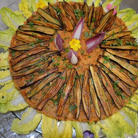 شو مشاريعكم للعشاء 🤣
#chef🙏 #cheflife 🔪 #chefabdallahkhodor #delicious #colorfull #display #lebristolbeirut #Lebristolhotel #instalike #instamood #instagood #bymycam #follow4follow #chefinaction ♥ #beirut #salads #eatGreen #freshness #greenpeas #babyeggplant #carrots #Morocco #moroccanfoods