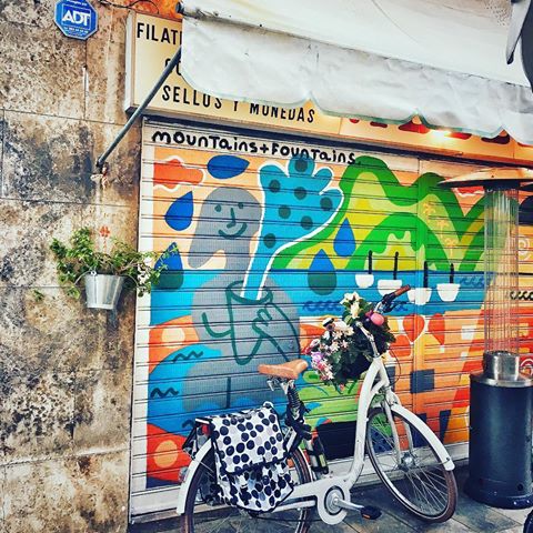 Between  the streets of Valencia...
Між вуличками Валенсії
.
.
.
.
.
.
.
.
.
.
.
.
.
.
.
#photostreet #streetphotos #streetpic #streetpics #streetpicture #phototrip #tripphoto #fotosdeviajes #espana🇪🇸 #espanapic #visitvalencia #visitspain #подорож#вулиця#прогулянка#іспанія #photowalk #walks #shotoniphone #bicyclephotos #велосипед#niceplaces