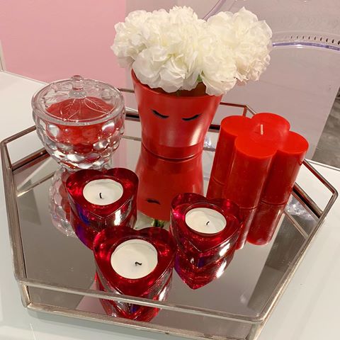 RED ❤️🍎🍓🌹 #Red #RedHome #RedHomeDecor #RedHomeware #HomeGoods #Home #InstaHome #HomeInspo #HomeByZee #Red #Candle #EyelashDecor #EyelashHome #Candles #CandleHolder #Cute 💕