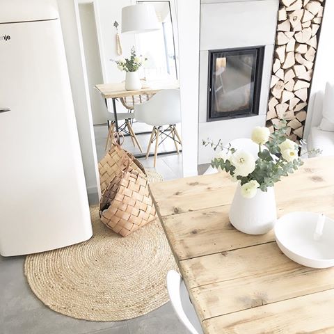 Werbung
.
Guten Morgen Ihr Lieben 🌿 | #hochdiehändewochenende .. was bin ich froh 🙌🏼 | werde von Monat zu Monat müder ....liegt das am Alter oder am stressigen Alltag 🤔😬| ich wünsche Euch einen wunderschönen Start in das wohlverdiente Wochenende 👋🏻🌿🖤
.
.
.
.
#myhome #mystyle #home #homeinspo #kitchen #homesweethome #interiorinspo #interior #nordichome #scandinavianhome #diy #table #wooden #onthetable #freshflowers #myfreshflowerfriday #wohnkonfetti #showmeyourdeco #instahome #gemeinsamdurchinsta #gewerbewohnung #happyfriday #ottoliving
