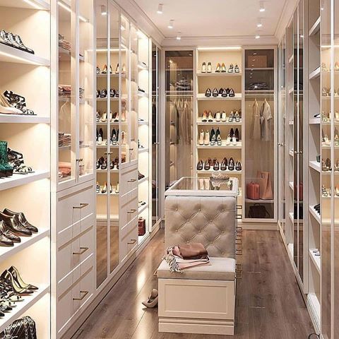 What's your favorite feature in this closet and  Your thoughts. | Credits @inspire_me_home_decor
..
...
...
...
...
...
... | #247interiors #interior #interiordecor #interiordesign #interiordesigner #homedecor #luxuryhome #arch #architect #architecture #architects #home #house #mansion #mansions #home design #homedesigner #lux #luxury #luxurylife #luxurylifestyle #luxurious #luxuriouslife #luxuriouslifestyle #hogar #casa