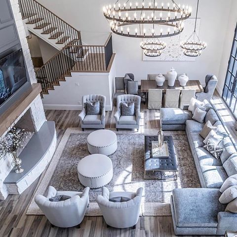 Happy Sunday IG friends! 
Swipe left to see more pictures of this beautiful home. 🏡 
Mention this to a friend who you think might love it. 
For more inspirations follow @the_welcoming_home @the_welcoming_home and get inspired. | By @alairhomes.saltlake and @danielleloryndesign .
.
.
.
.
.
.
.
.
.
. 
#traditionalhome #entryway #newhome #instaluxe #fixerupper #interiorstyle #interiorinspiration #instadesign #designinspo #homeinspo #luxuryhome #the_welcoming_home #homedecor #homeideas #dreamhome #architecture #homeinspo  #homeideas #houzz #interiordecor #stagging  #kitchendesign  #dreamhome #kitchen #chandelier #cocina #livingroomdesign #kitchen #bedroom  #foyer #luxuryrealestate  #interiordecor #interiordesign #inspire_me_home_decor #casa