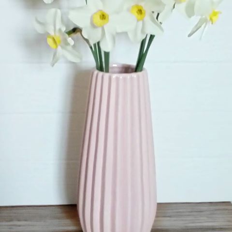 Ваза розовая🌷 26 см - 235 грн.💜 #вазочка #керамика #цветы #красота #цветочнаяваза #декор #декорукраина #домашнийдекор #la_lavandin