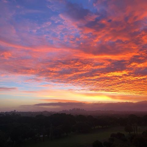 Dramatic Good Friday sunrise #ig_sunrise #skyscapes #cloudscapes #nature_hub #sydneycommunity