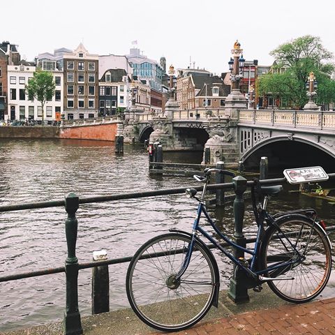 #amsterdam #amster #travel #sunny #vscocam #beauty #canals #fairytail #home #trip #iamsterdam #amsterdamcanals #амстердам #architecture #bike