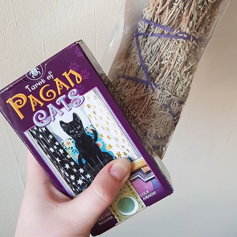 Look how thoughtful my boyfriend is 😭😭 honestly, and also taking me to London 😇 it was my birthday on Monday and I turned 20! .
.
.
.
 #fullmoon #ritual #crystals #gems #witch #witchcraft #wicca #witchesofinstagram #wiccansofinstagram #altar #healing #greenwitch #solitarywitch #psychoc #spiritual #plants #safespace #clairvoyance #sage
