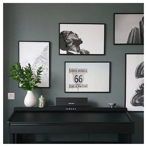 Gorgeous piano room styled & 📸 by @houseofhawkes
.
Artwork: Dubai by MultipliCITY
Mr. West by Joe Mallender
Santa Monica Route 66 by Catherine McDonald
2 by Beirut Monochrome
See by Andreas Lie
.
.
#music #piano #artprints #wallart #drawdeck #artforeveryone #homedeco #homedecordubai #pianoroom #housegoals #interiors123 #interiordesigndubai #interiorcrush #dubaiinteriordesigner #dubaiphotographer #designstories