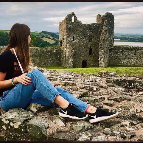 • Good vibes only🍃🏰 #wales .
.
.
.
.
.
.
.
.
.
#breath  #welsh #castle #llansteffan #beach #beautiful #aroundtheworld #picoftheday #moodoftheday #neverstop #explore #exploringtheworld #greenglobe #cardiff #lampeter #photography #photooftheday #photographylovers #nofilter #nofilterneeded #british #chilling #chillingout #goodvibes #instago #instagood #instamood #travelgram