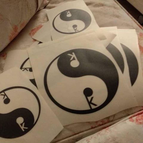 -
-
-
-
Etiquetas:
[#logo #yingyang #personallogo #sofa #original #kike #kikesaurio #logooriginal ]