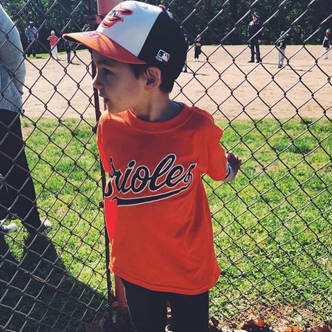 ⚾️ Season #2 is underway! ⚾️
•
•
•
It’s no secret that kids grow up fast, but man, seeing the difference a year has made in this kid’s maturity, confidence, and sense of team, is pretty cool. He runs onto the field at the direction of the coach, and doesn’t need me to coax him along anymore.  He strides up to the tee like he’s #chrisdavis. And while we still have to work on how he’s supposed to run to 1st base instead of 3rd after hitting the ball, he cranked that ball out of the infield!  #proudmommy #orioles #teeball #outsideisthebestside #boymom #teachthemteamwork #letthembelittle #buildthemup