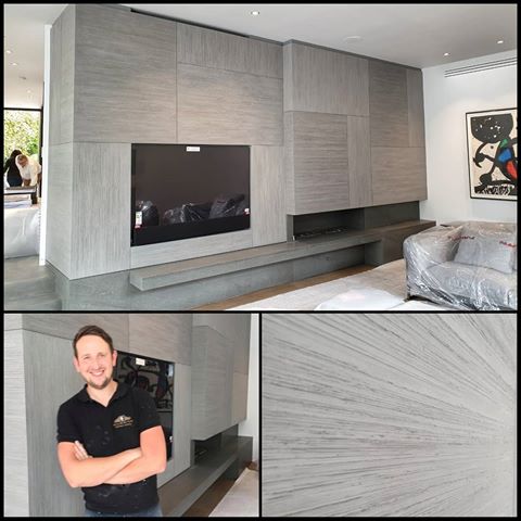 Contemporary feature fireplace & media walling is treated to a bespoke riven polished stucco. To create movement & interest the flat walls were panelled with direction changes & three subtle colours.
•
Thanks for the fab commission Suzy @szy_interiors 😘 & thanks too to seriously lovely clients 😉🤗.
•
Great install work as always Ed 👍👏
•
#WeLoveOurWork😊
•
#Bespoke #SurfaceDesign #Fireplace #Silver #Grey #Colour #Riven #Stucco #PolishedPlaster #Design #Fashion #Interior #Architecture #ContemporaryInterior #InteriorStyling #InteriorDesign #Realtor #RealEstate #Decor #InteriorDecor #InteriorStyle #HomeDesign #LuxuryHotels #LuxuryInteriors #LuxuryHomes #Luxury #LoveLondon #London
www.HVART.co.uk