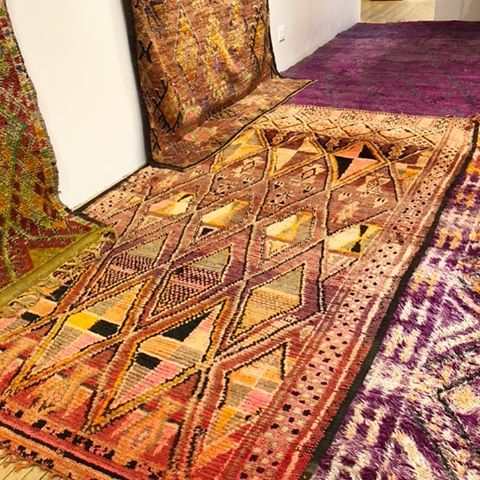 I fell in love with this carpet at first sight!! ✨
#carpet #carpets #newyork #abccarpetandhome #interior #loveatfirstsight #studyingenglish #studyenglish #floor #floors