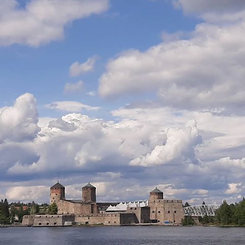 A cruise  on the lake. A view of Savolinna Castle .
.
.
.
.
.
.
#savonlinna #lakelife #lake #lakeview #lakeland #trip #cruise #lakesaimaa #sailing #blue #clouds #cloudsporn #sky #finland #visitfinland #visitingfinland #roadtrip  #summerday  #summer2019 #castle #igersfinland #ig_captures ig_europe #ig_landscape #viewforview #views #nofilter #globetrotter