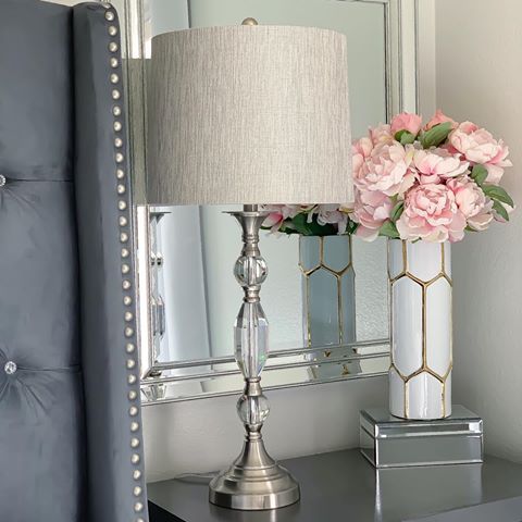Changed my corner up a bit and added a mirror.  Nothing like a splash of pink with gray🌸#gray #pink#homedecor #gold #home#bedroomdecor #bedroom#kirklands#mykirklands#homegoodsfinds #homegoods#homegoodshappy#mirror#fauxflowers #picoftheday#interiorstyle