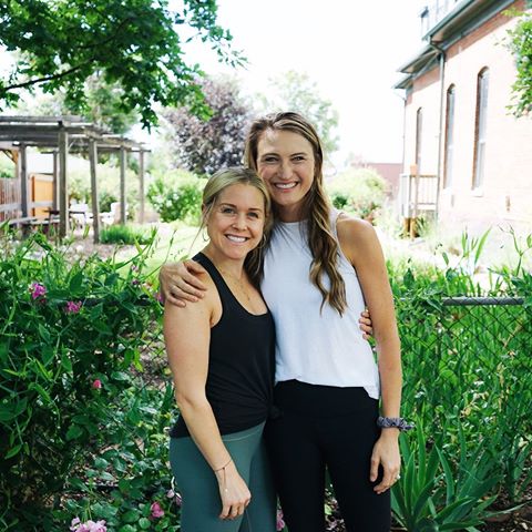 Calling all Denver female warriors — those struggling with hormone balance, body positivity, fertility, or those who simply want to connect with other inspiring women in Colorado. We’ve got you covered!⁣
⁣
⁣
@claire.ewing (one of my close friends and mentors) and I are co-hosting a Women’s Wellness Workshop on Sunday, 8/11/19, at Wash Park. Come for gentle yoga, breath work, and a chat about taking care of your mind, body, and spirit. Oh, and @cleanjuicecherrycreek will be proving açaí bowls! Link in profile for more details. ✨ See you there.⁣
⁣
⁣
📷: @lauraschmalstieg #wellnesswithedie #denvercolorado #wellness #strongwomen #hormonebalance #nutrition #workshop