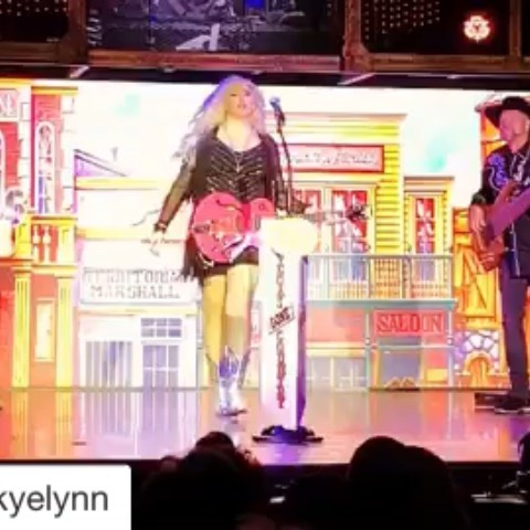 #Repost @kyleeskyelynn with @get_repost
・・・
Miranda Lambert has got to be one of the most exciting female country singers to pay tribute to. She has that fiery attitude, jaded on men, doesn’t care what people think about her and has amazing songs! I couldn’t ask for a better career than this one... I’m beyond blessed. If you haven’t yet, come see our show! We play Sunday through Thursday at 5:30 pm! 
@vegasgonecountry @mirandalambert @phvegas @miraclemilelv 
#mirandalambert #singer #lasvegas #tribute #music #country
Video by @r_kauff