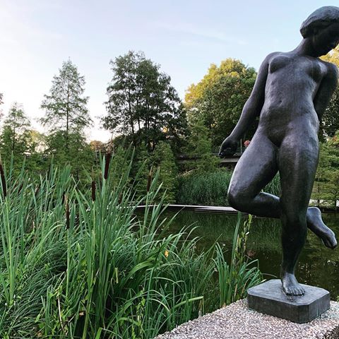 Grugapark / Essen, Germany
@grugapark @essen_ruhr @essen_eu #nordrhein_westfalen #nrw #lake #pond #sky #summer #meinnrw #meinessen #ruhrpott #ruhrgebiet #ruhrarea #ruhrlifestyle #metropoleruhr #meinruhrgebiet #gruga #grugaparkessen #grugapark #nature #park #gras #tree #statue #art #kunst #bildendekunst #sommer #abend #evening