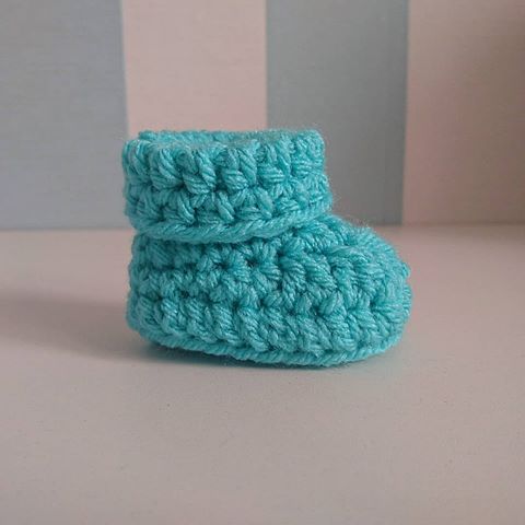These beautiful baby booties are available in our etsy shop 😍
FREE UK DELIVERY 🎉
We also ship world wide! 
These crochet baby booties will make the perfect gift for any newborn baby or parents to be!
Whether they are worn to come home from hospital or for every day use to keep your new baby warm, they are sure going to be cherished forever!
#crochet #crocheting  #crochetitem #crochetproject #thecrochetblog #crochetlover #crochetmad #knitting #loveknitting #yarn #etsy #pattern #amigurumi #thatsdarling #ohwowyes #homedecor #creativityfound #makersgunnamake #girlboss #savvybusisnessowner #dontquityourdaydream #entrepreneurlifestyle #thehappynow #throwback #crochetpattern #crochetdesigner #crochethook #ilovecrochet #crocheter #crocheted